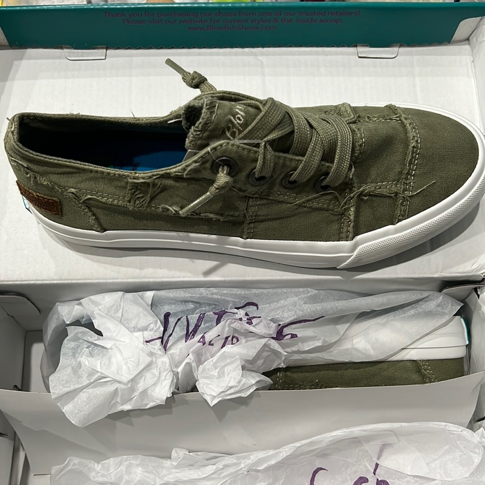 Blowfish olive green shoes